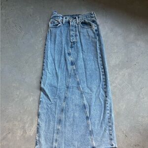 Levi’s Denim Column Skirt size 25